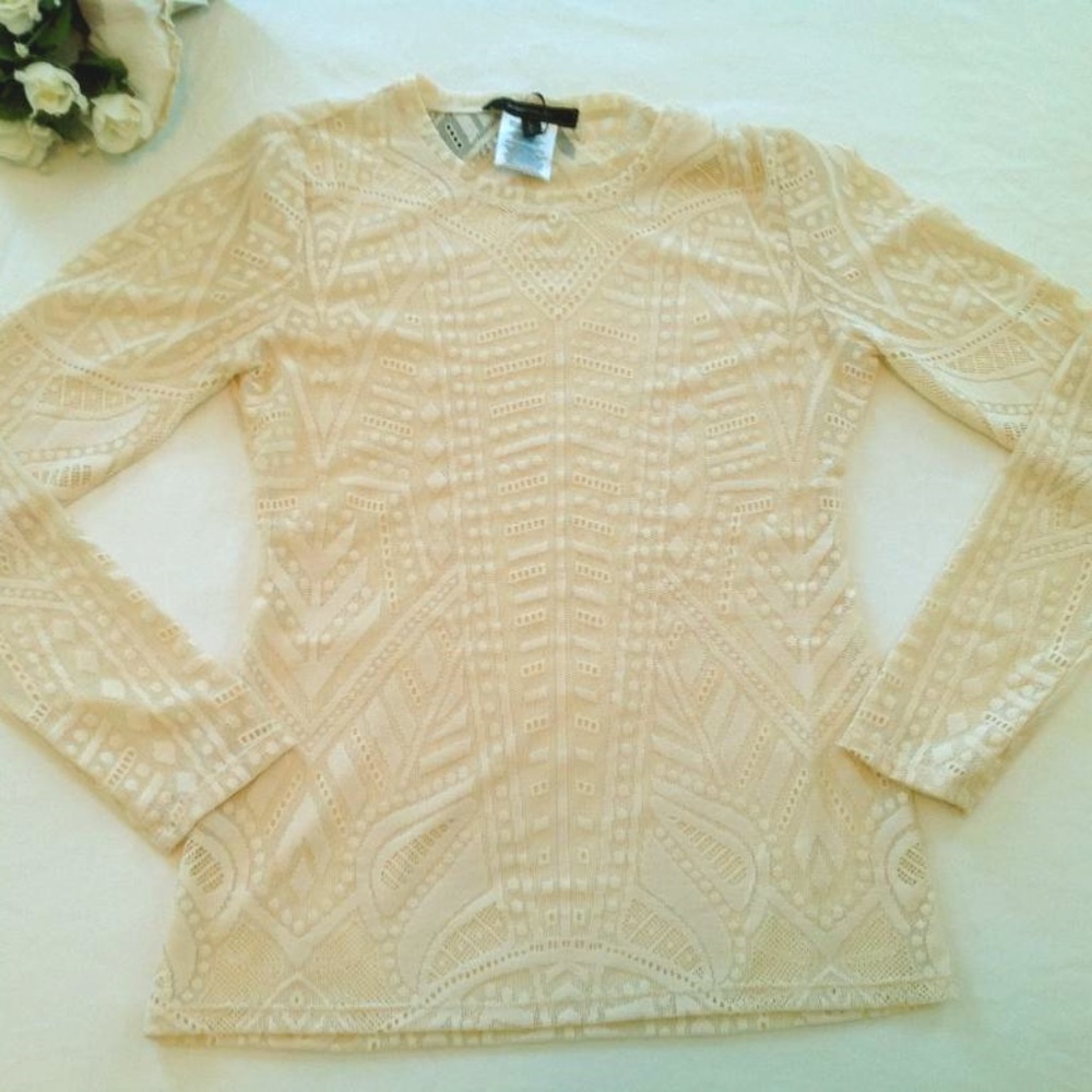 NWT BCBGMaxazria Battenburg Lace Pattern Top